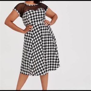 Black and white houndstooth swing dress . Worn once special occasion